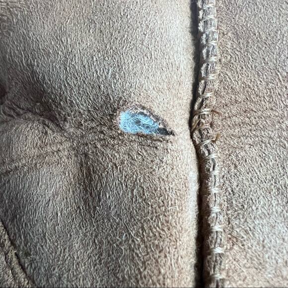 UGG Australia Little Kid’s Classic  Short Chestnut Boot Sz 3 - Picture 5 of 16